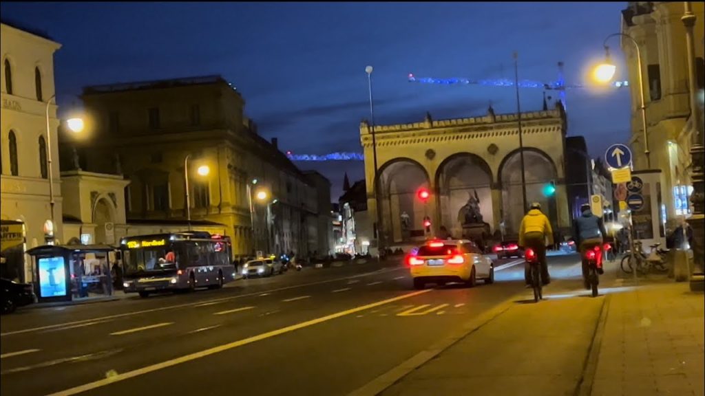 Bike Ride 4K – Cycling to the City Center – City Sounds – Munich, Germany DE Bike Ride 4K - Cycling to the City Center - City Sounds - Munich, Germany DE