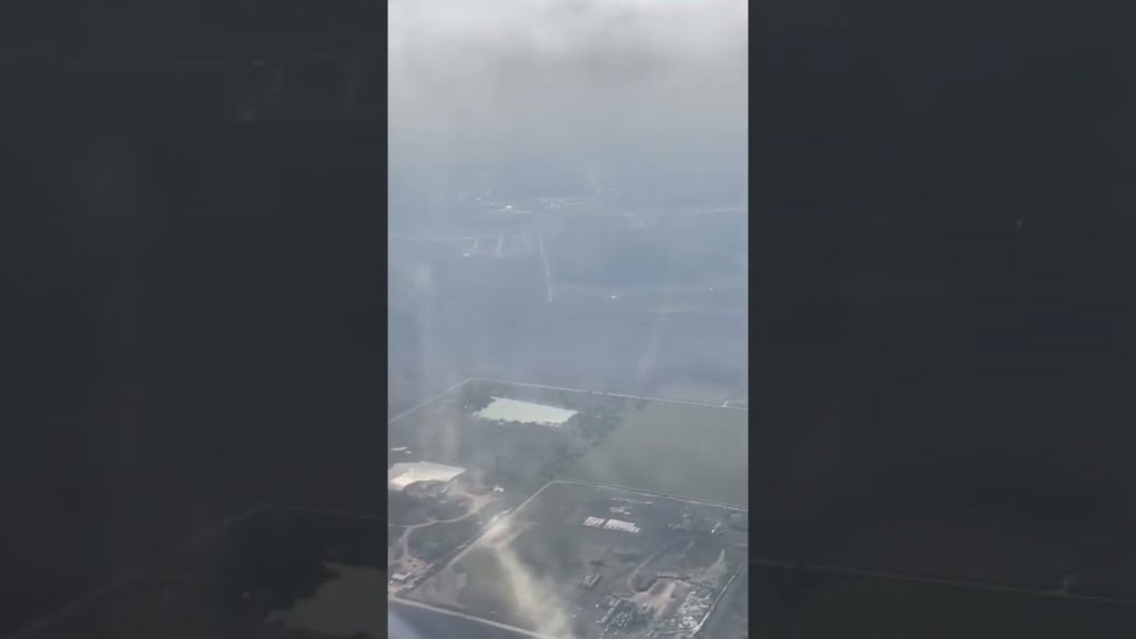 How to travel : Plane takeoff 🛫 How to travel : Plane takeoff 🛫