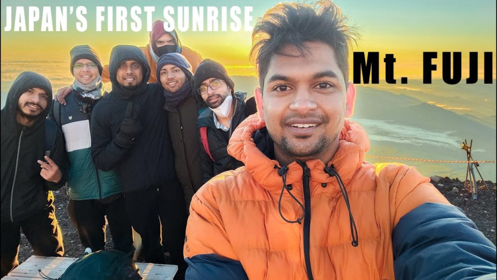 Indian Flag 🇮🇳at Japan's highest point MOUNT FUJI | Japan's First Sunrise Indian Flag 🇮🇳at Japan's highest point MOUNT FUJI | Japan's First Sunrise