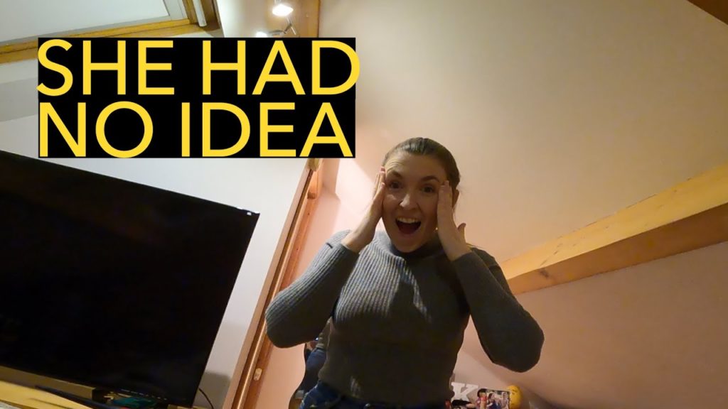 SURPRISING GIRLFRIEND WITH FLIGHT TO THAILAND