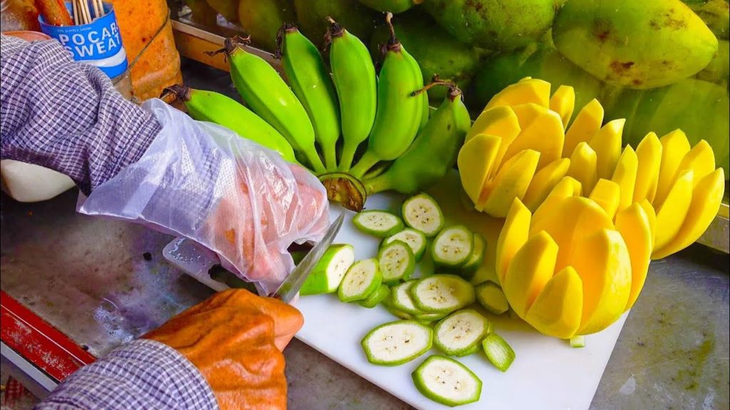Green Banana with Spicy Sauce So Delicious! Beautiful Fruit Cutting Skills – Cambodian Street Food Green Banana with Spicy Sauce So Delicious! Beautiful Fruit Cutting Skills - Cambodian Street Food