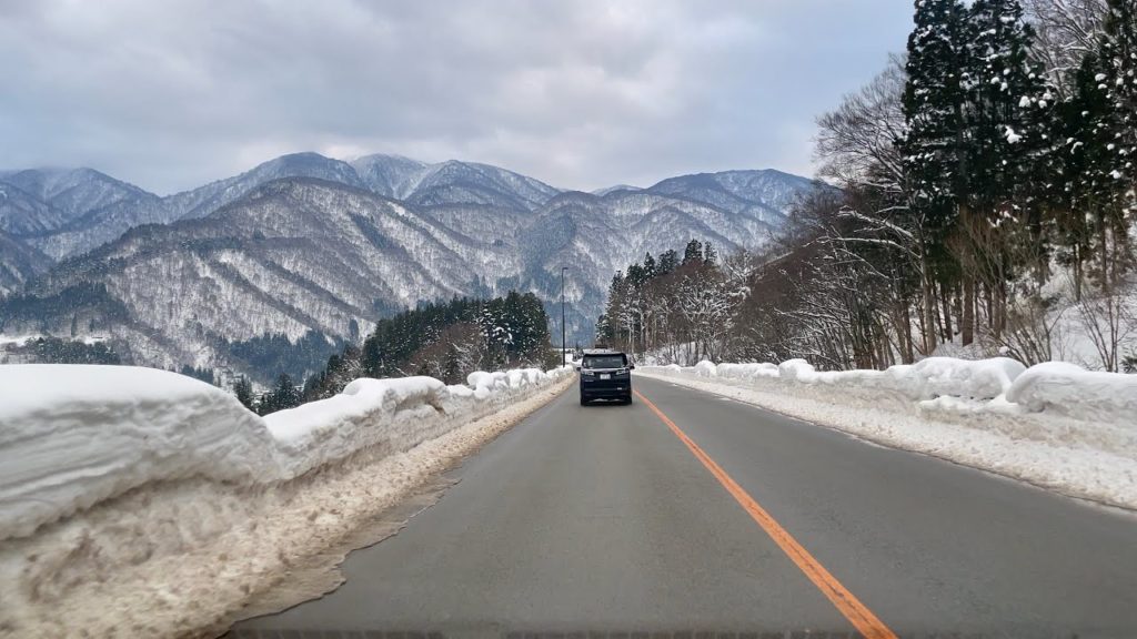 Regular Car Tire Made it into the Snow Land of GIFU | Drive Recording