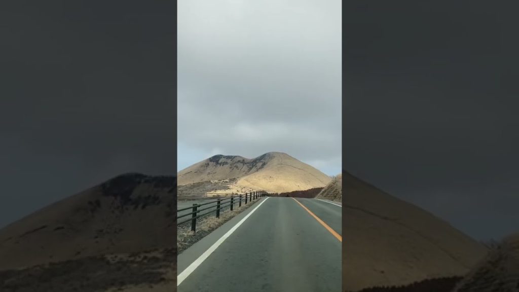 【4K Japan #Shorts】Kusasenrigahama in Kumamoto Prefecture | A Vast Grassy Plain in Winter