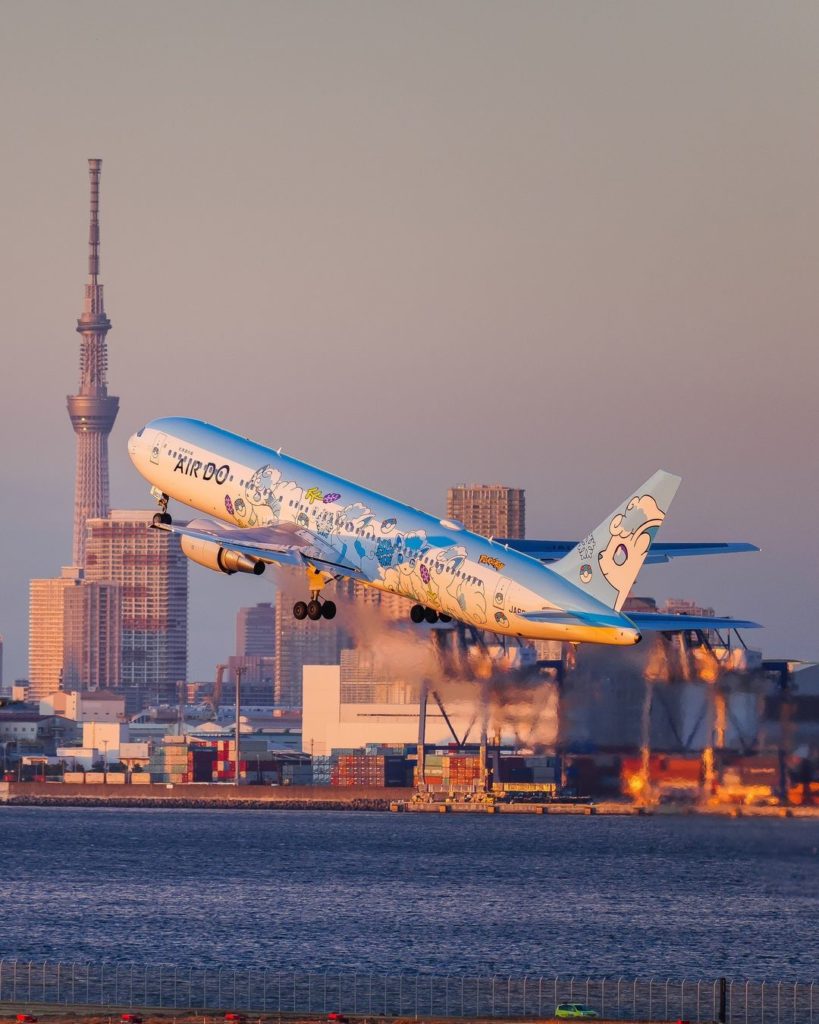 Visit Japan: Vulpix has taken to the skies in her very own dedicated Boeing 767, which took o… Vulpix has taken to the skies in her very own dedicated Boeing 767, which took o...