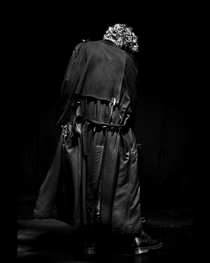 Yohji Yamamoto POUR HOMME S/S2022 ⁠
⁠
#YohjiYamamotoPOURHOMME⁠
#YohjiYamamoto⁠
⁠...