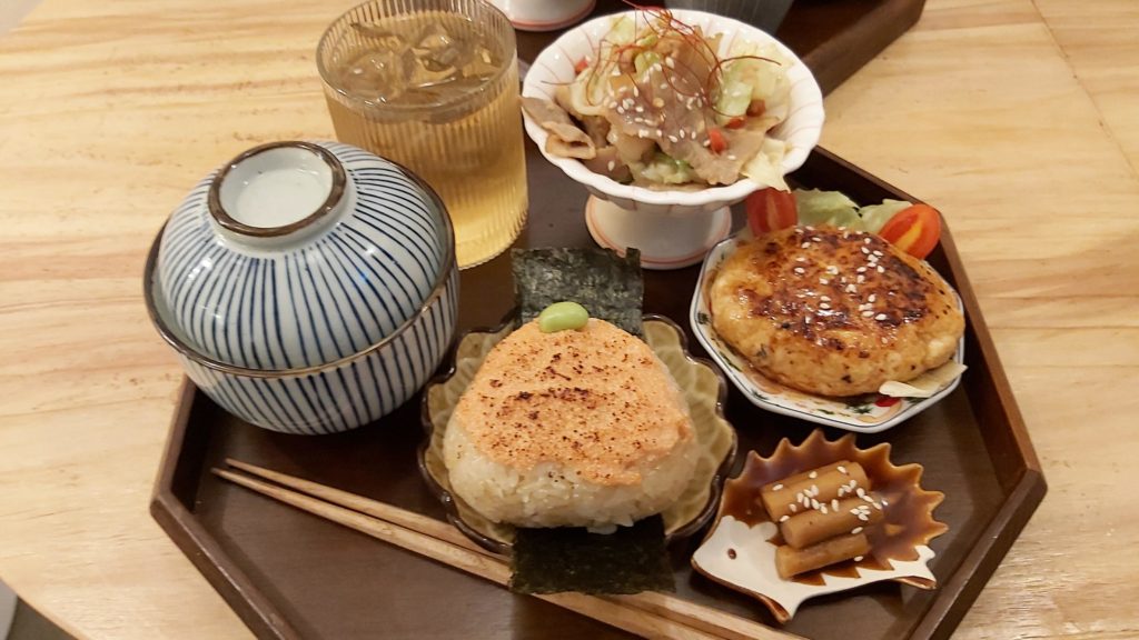 Stuck in the city during pandemic, had some home-made style Japanese.food. Wish i could travel to Japan soon.