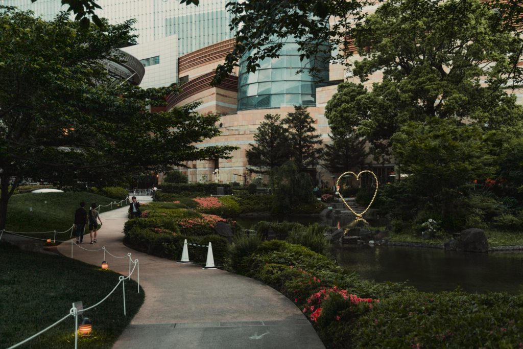 Small and beautiful park amid skyscrapers in Roppongi [OC]