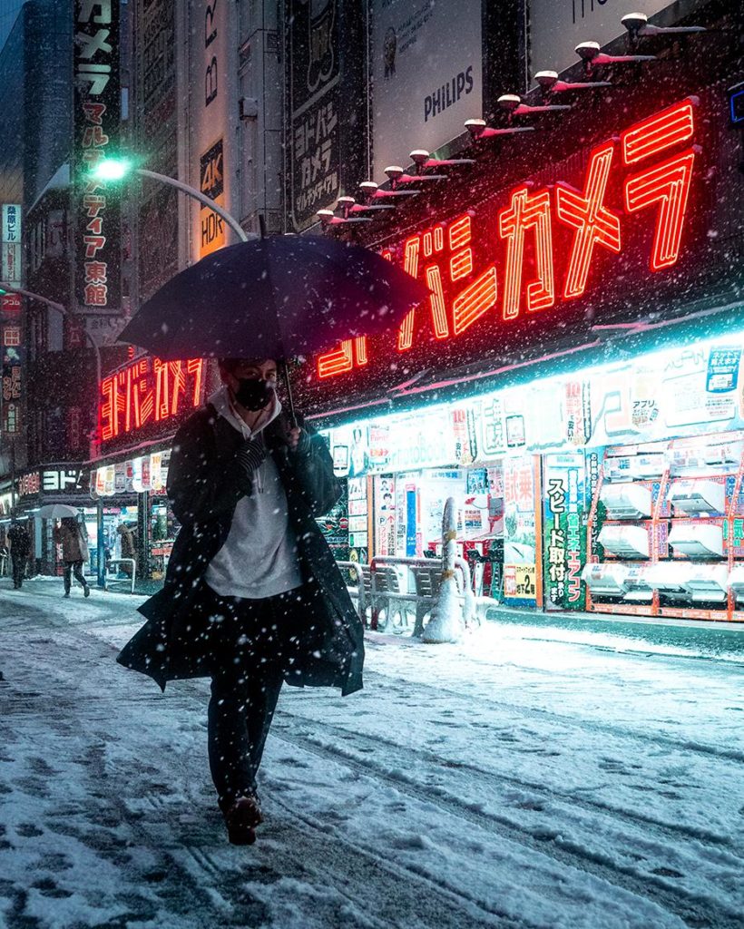 Snowstorm in Shinjuku