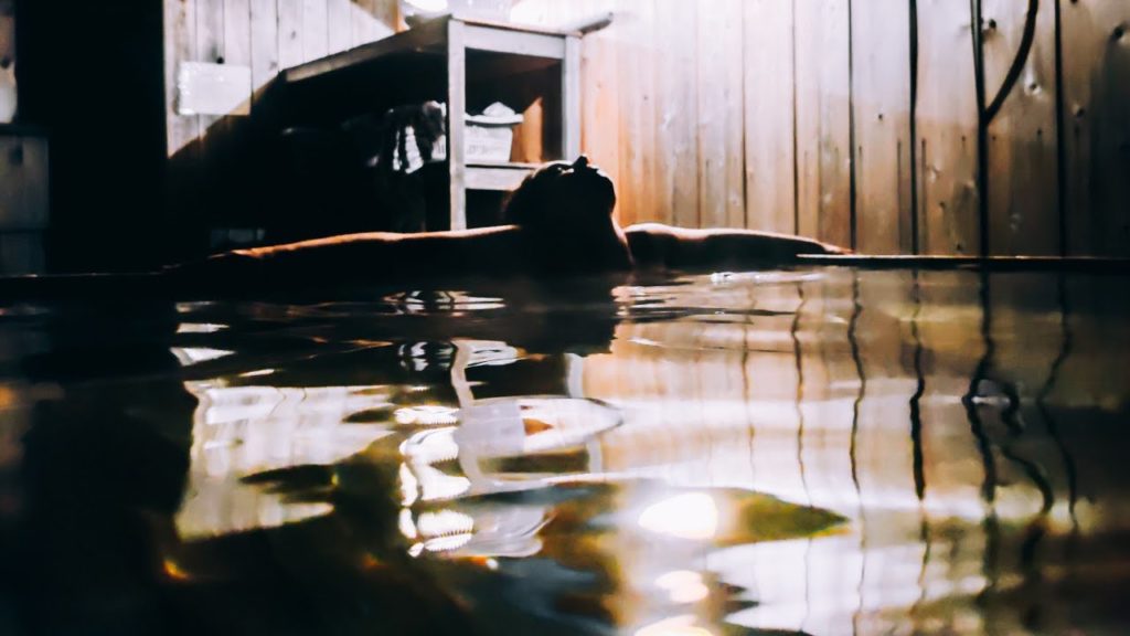 Mixed Gender Japanese Onsen -  asmr hotsprings ♨️ in Niigata onsen