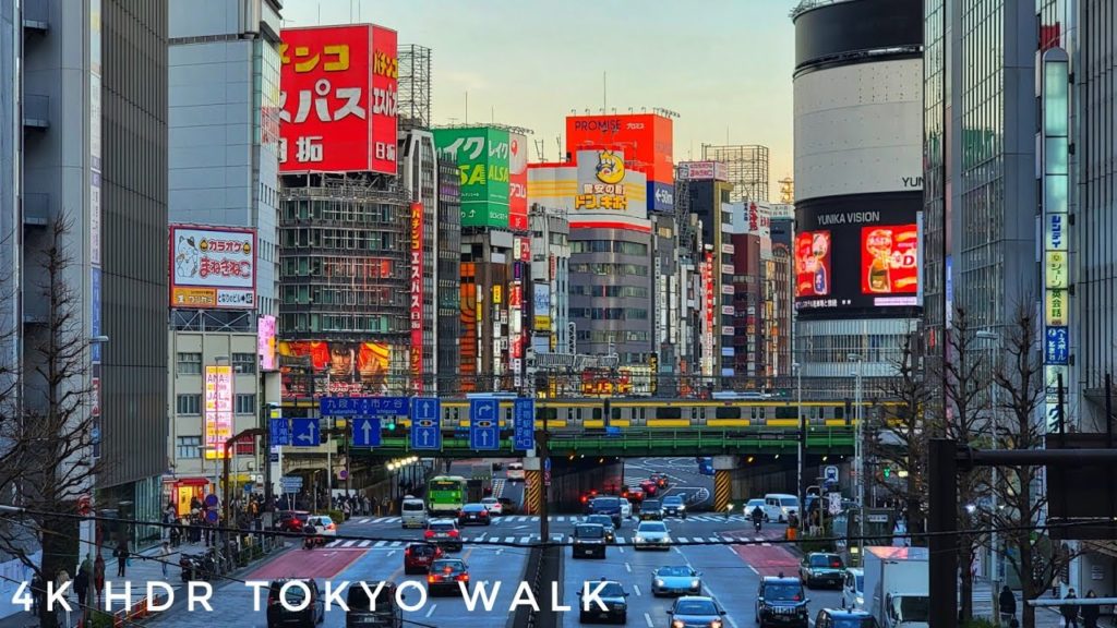 4K HDR - Tokyo, Shinjuku Sunset Walk