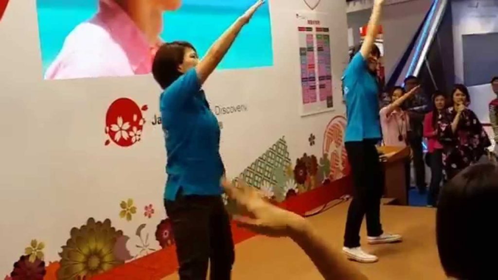 ITF2014 Japan Tourism Agency Booth　"Okinawa Kensampin Dance"