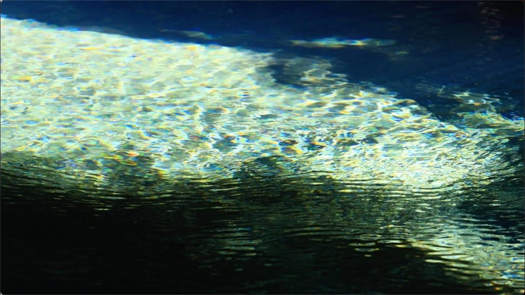 【Japan 1minute Travel KUMAMOTO Aso】 熊本 南阿蘇 塩井社水源（塩井神社の境内に湧く奇跡のブルーグリーンな湧水）