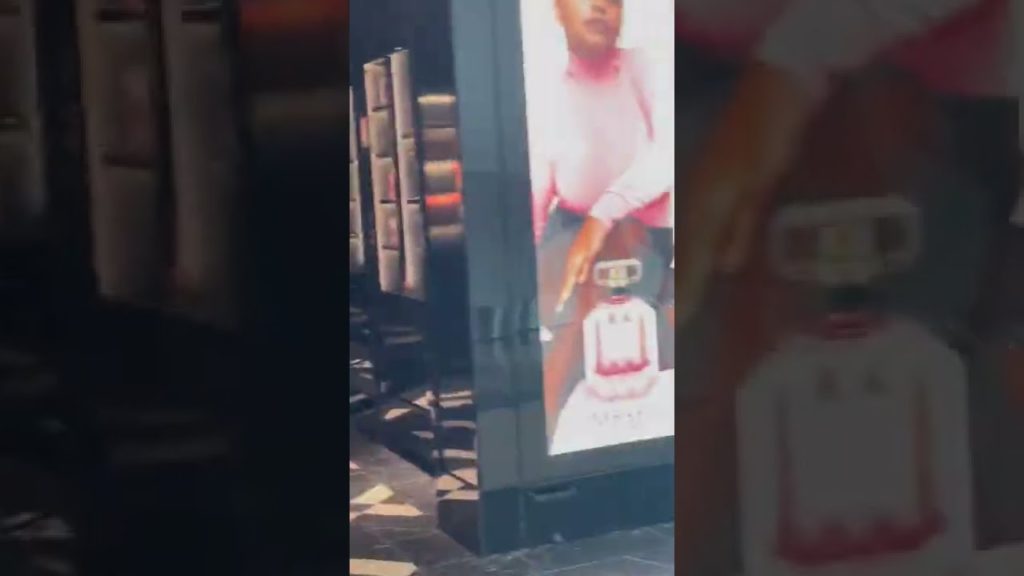 How to Travel : International Airport How to Travel : International Airport