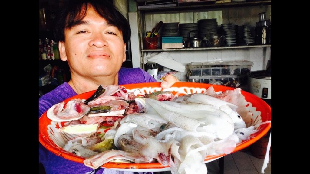 แล่ปลา ลวกหมึก ทำกินวันหยุด ครับ แล่เนื้อปลาสีเสียด กับ SunitJo Travel