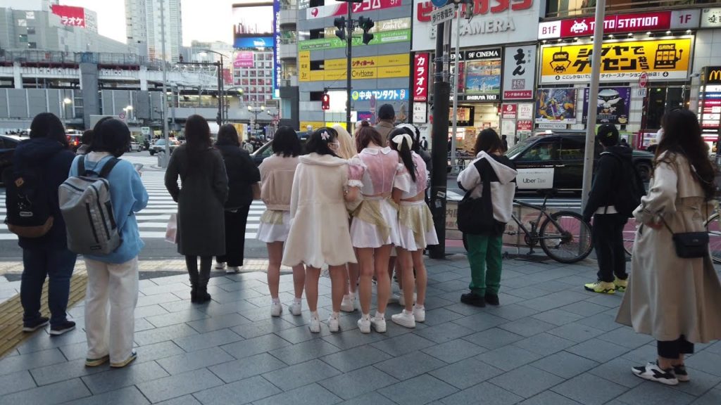 [4K] From 💞 Omotesando to💖  Shibuya walking tour. Evening view. Tokyo 🗼 Japan 🇯🇵 March 2022.