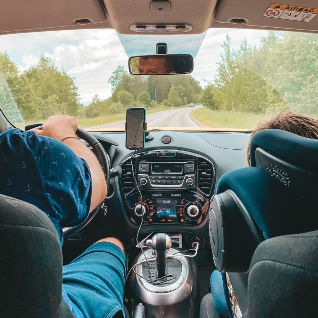 Looks like that smooth #Nissan ride is helping someone feel nice and relaxed! Ho...