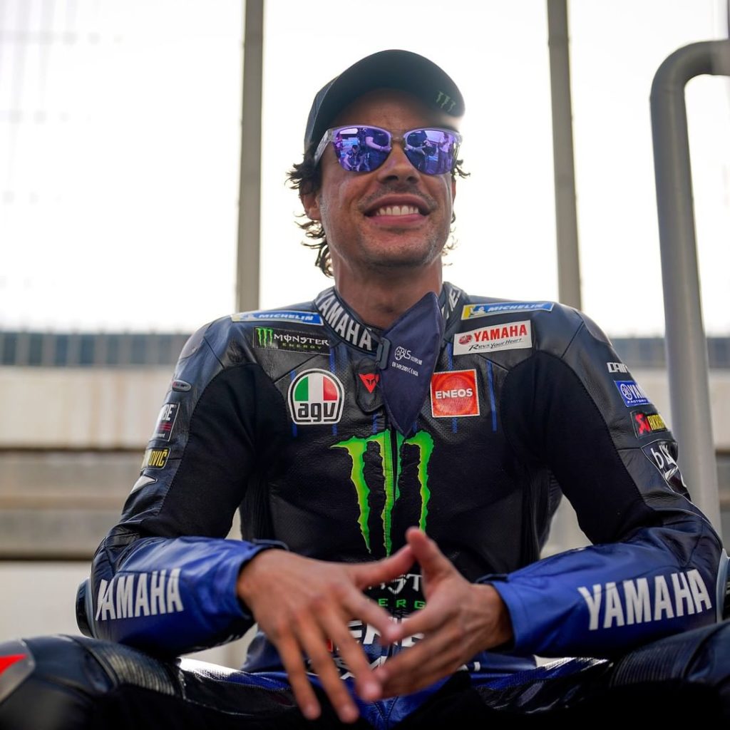 Knowing that the @motogp season starts tomorrow, @frankymorbido is (quite litera...