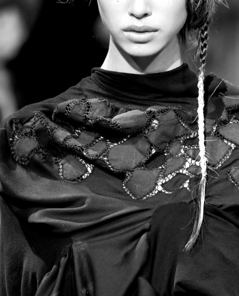 Yohji Yamamoto S/S2022 ⁠
⁠
#YohjiYamamoto⁠
L34...