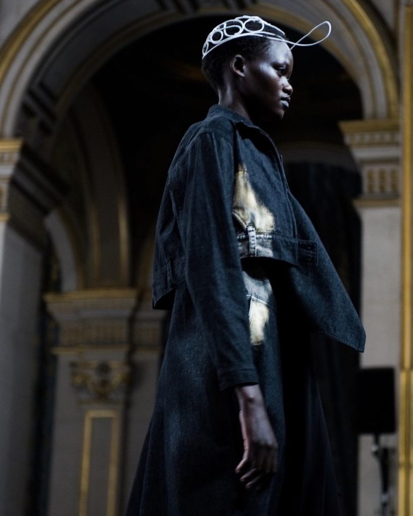 Yohji Yamamoto Autumn/Winter 2022-23 show  Photo backstage by @elise_toide  #Yo...