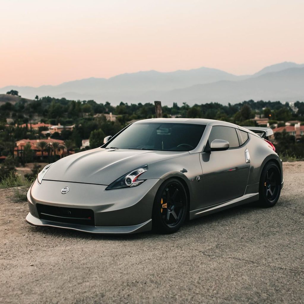 This level of style is all the #MondayMotivation we need #Nissan #370Z #nismo 
:...