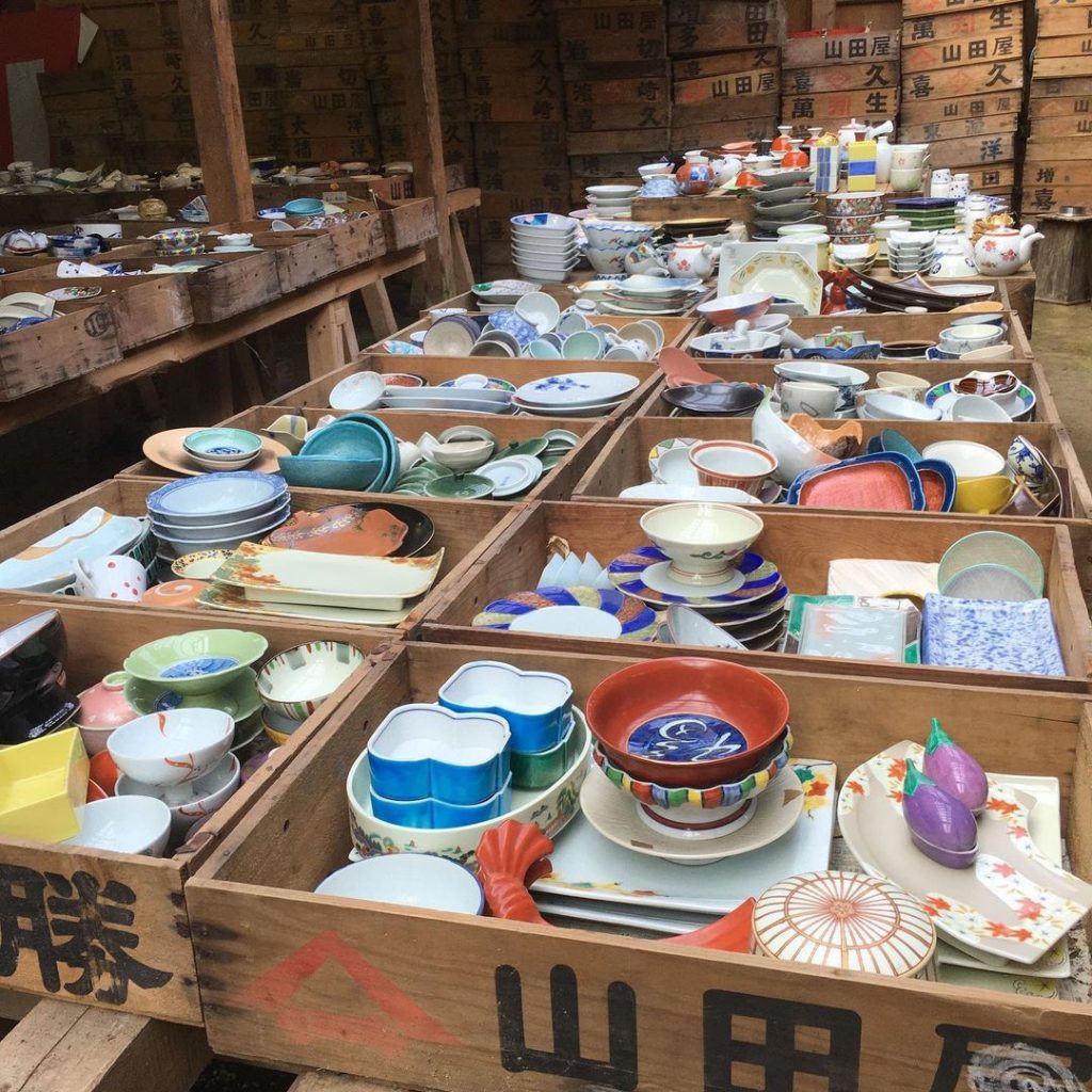 Visit Japan: Who’s up for some treasure hunting? In the town of Arita in Saga Prefecture, c… Who's up for some treasure hunting? In the town of Arita in Saga Prefecture, c...