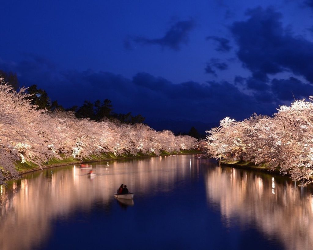 Aomori’s Hirosaki Park is famous both for Hirosaki Castle and its cherry blossom...