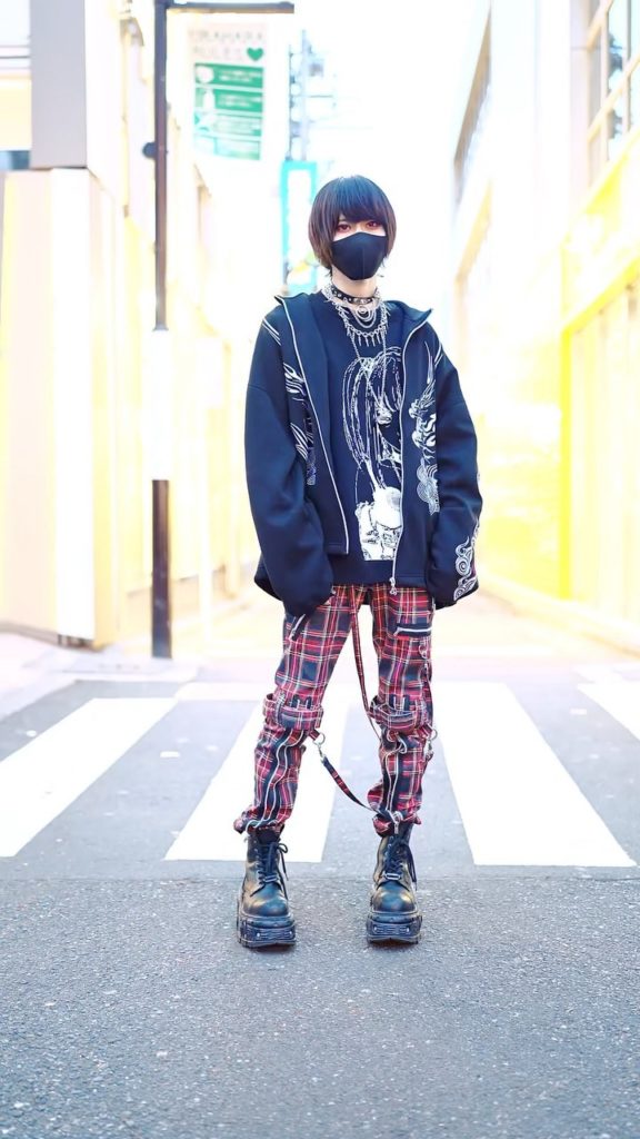 Japanese student Aoi (@aoi_ao11) w/ Death Note sweater & Galphy jacket in Haraju...