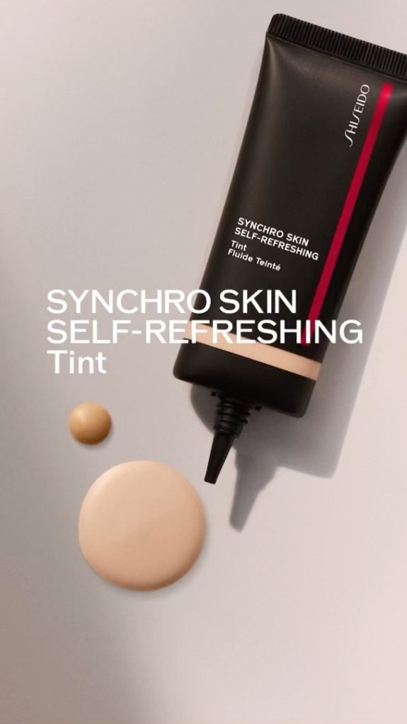 600+ five-star reviews. 70% skincare ingredients. Only one SYNCHRO SKIN SELF-REF...