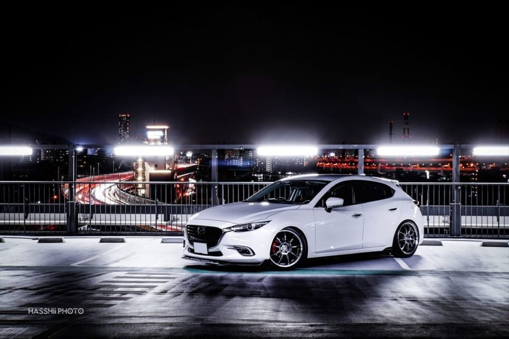 本日は大接戦を繰り広げた【スポーツカー賞】の発表です！
見事受賞を果たした2名はこの方！  Hasshii 様
『LIGHT』  おめでとうございます！  ...