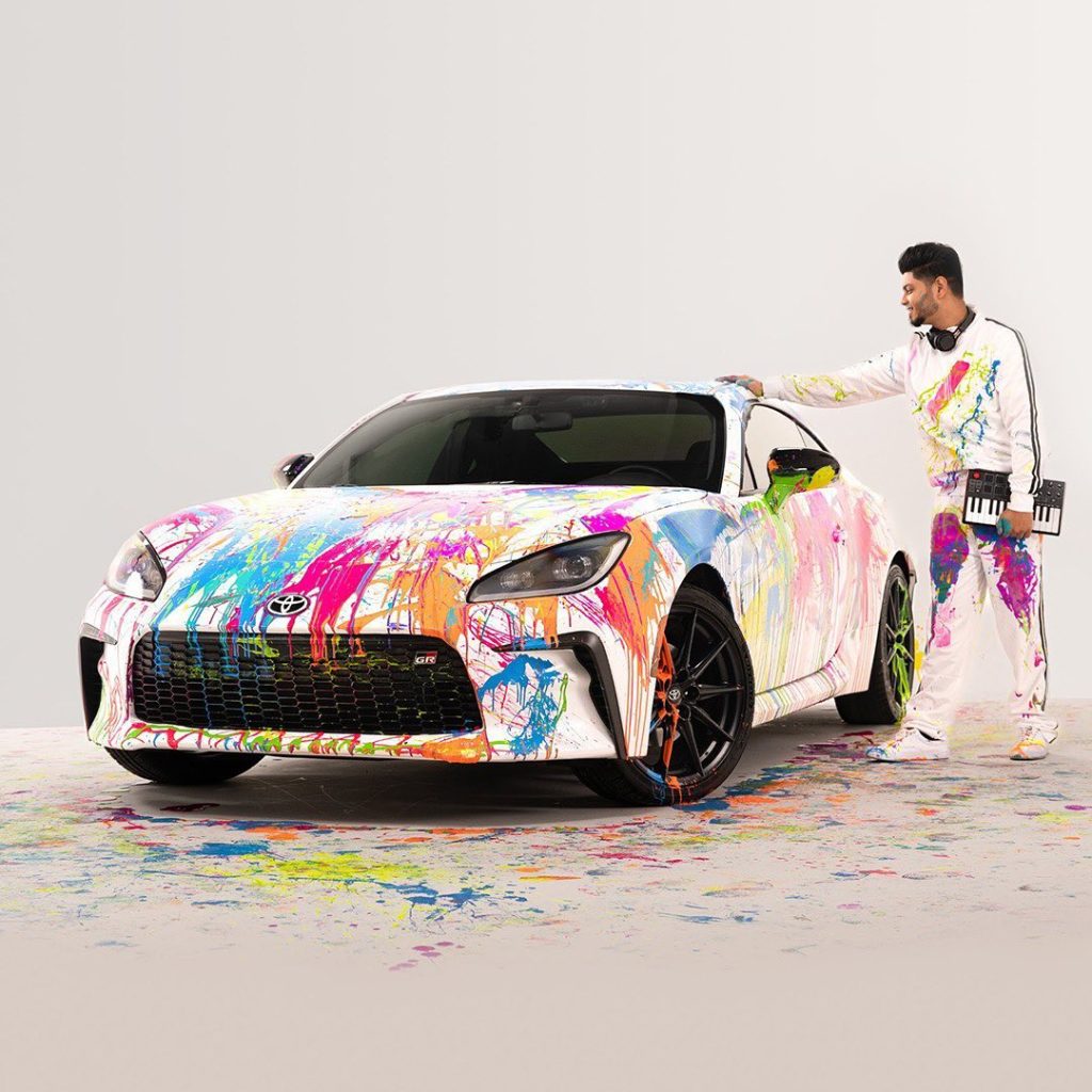 Now this is how we color outside the lines. Which is your favorite?  #GR86 #Let...