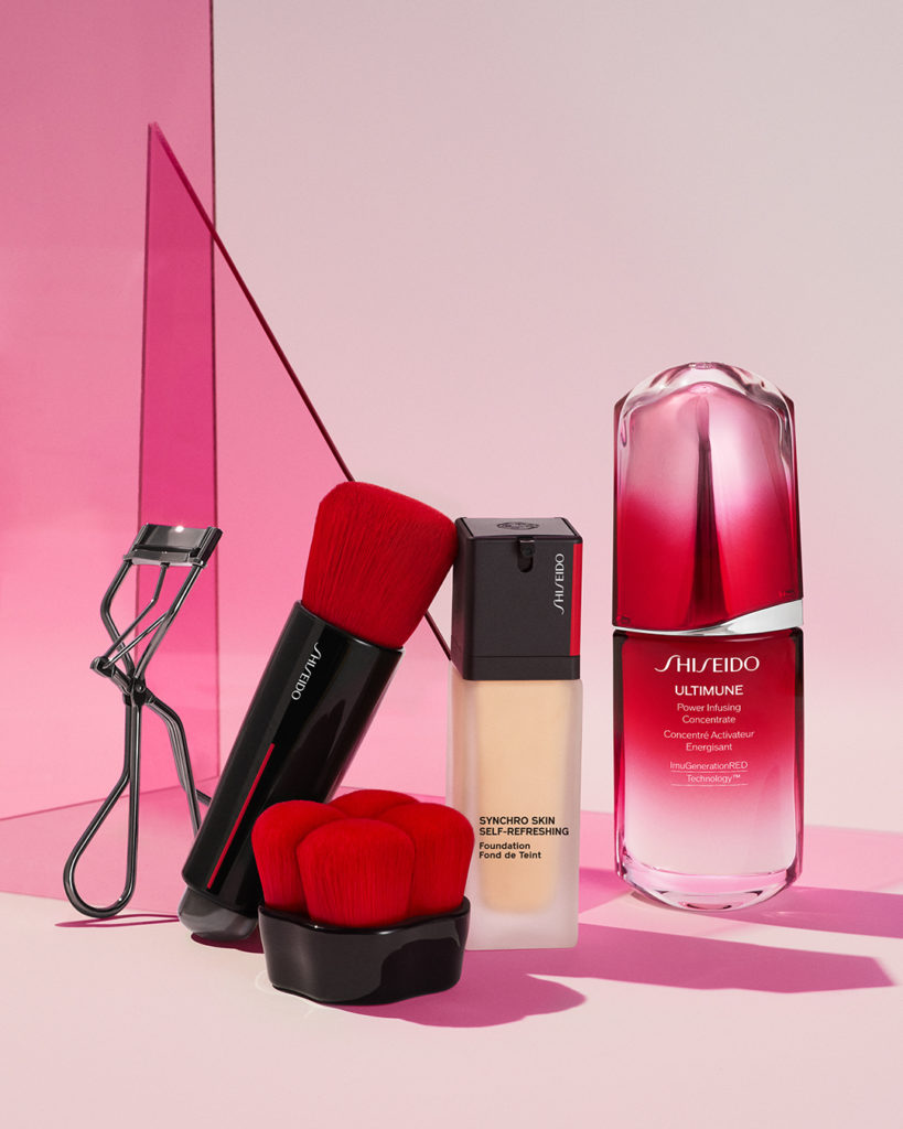 A seamless finish starts with our cult-favorite formulas and award-winning tools...