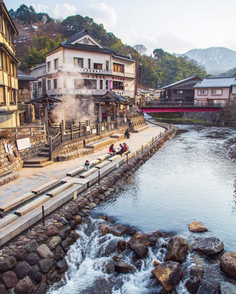 It's all heating up in this onsen town!  Yumura Onsen in Hyogo Prefecture offer...