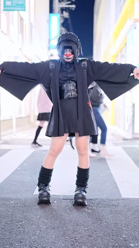 Ban (@baaang666) on the street in Harajuku wearing a kimono meets goth-gyaru-dec...