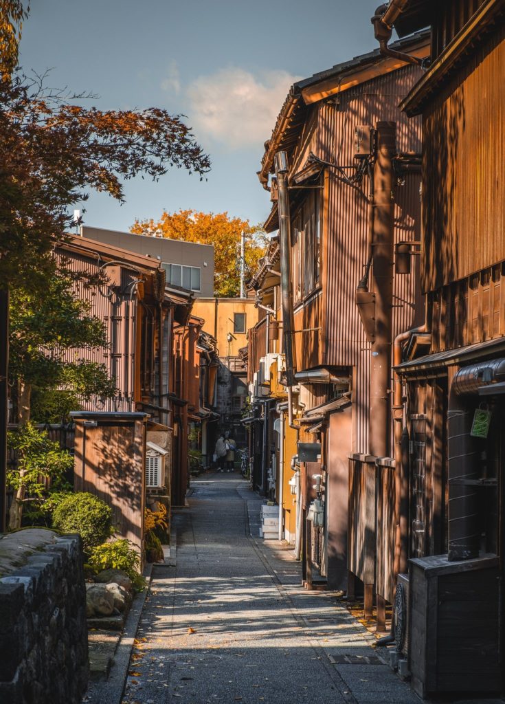 [OC] Alley in Kanazawa close to Higashi Chaya District