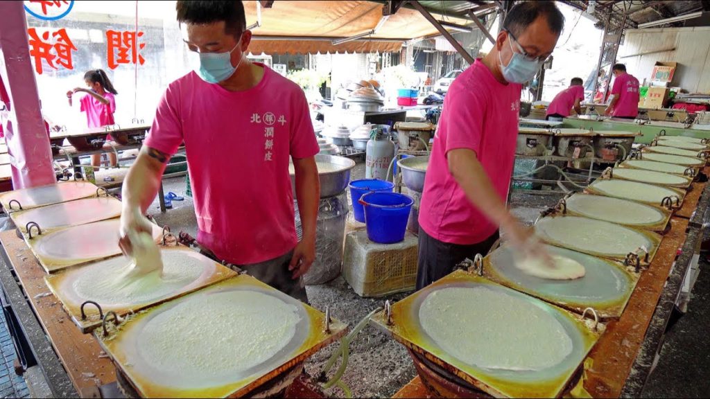 北斗大菜市場面最大最精彩潤餅皮製作-台灣街頭美食/The Largest And Most Wonderful Spring Roll Wrappers Production In Taiwan 北斗大菜市場面最大最精彩潤餅皮製作-台灣街頭美食/The Largest And Most Wonderful Spring Roll Wrappers Production In Taiwan