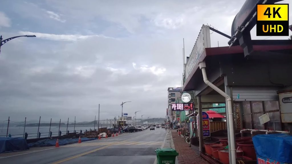 [4K] Walking along Mukho harbor, Donghae City. 묵호항