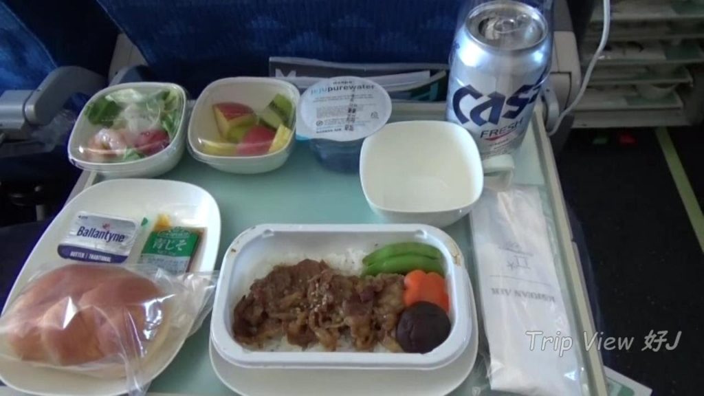 Korean Air Economy Class Food | Sapporo to Incheon 2016 Korean Air Economy Class Food | Sapporo to Incheon 2016