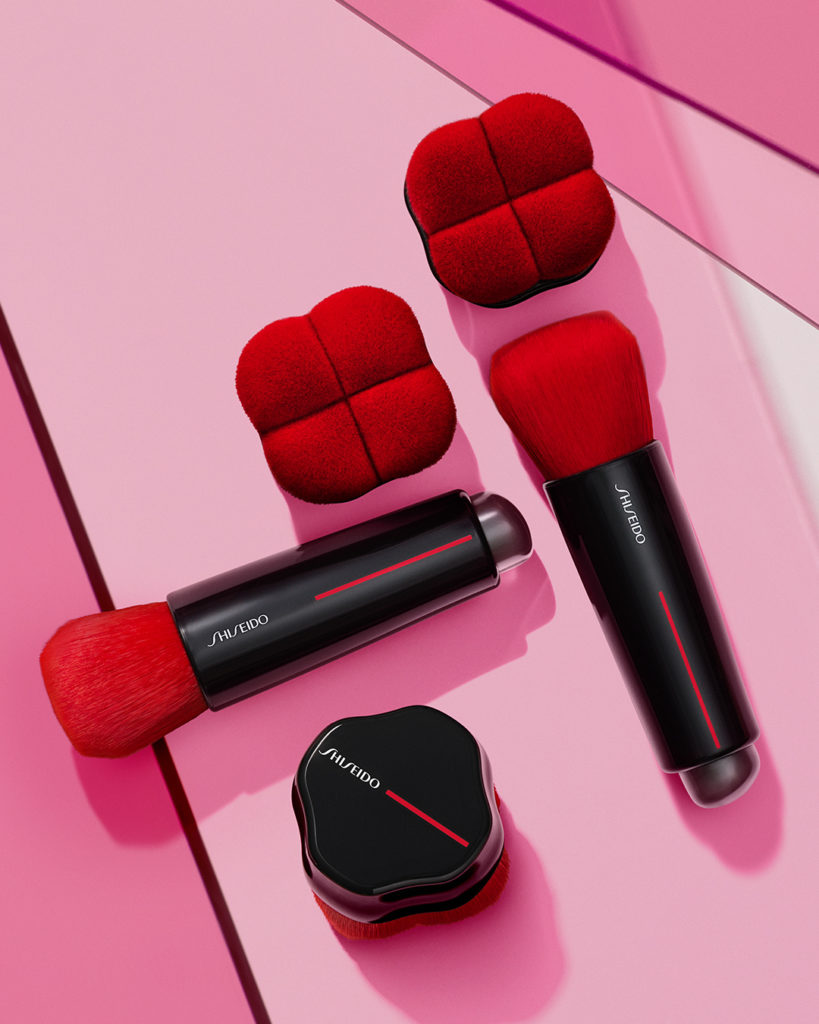 SHISEIDO: Blend boldly. Both the HANATSUBAKI HAKE Polishing Face Brush and the DAIYA FUDE … Blend boldly. Both the HANATSUBAKI HAKE Polishing Face Brush and the DAIYA FUDE ...