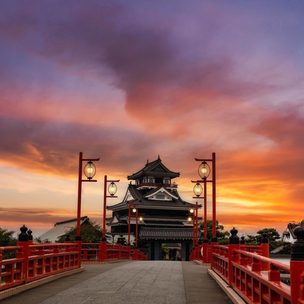 Castles and fairy floss skies, a winning combination if you ask us!  Originally...