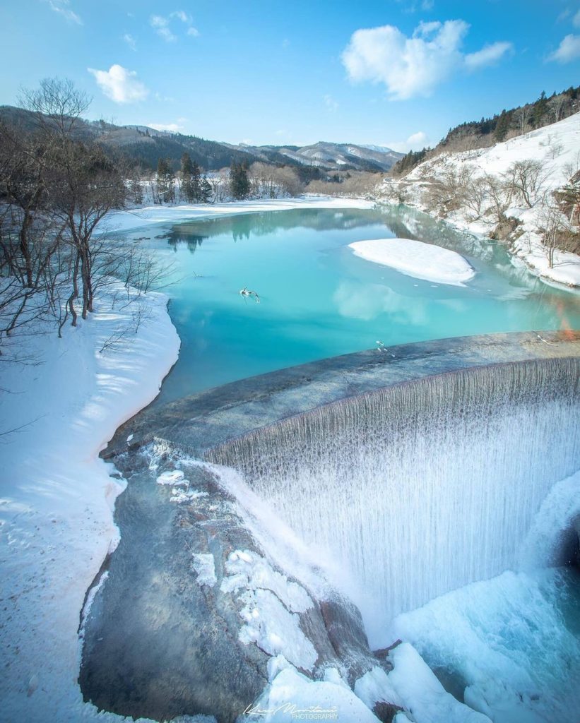 Visit Japan: At Yabitsu Dam, you can see views unlike anywhere else! Due to the presence of h… At Yabitsu Dam, you can see views unlike anywhere else! Due to the presence of h...