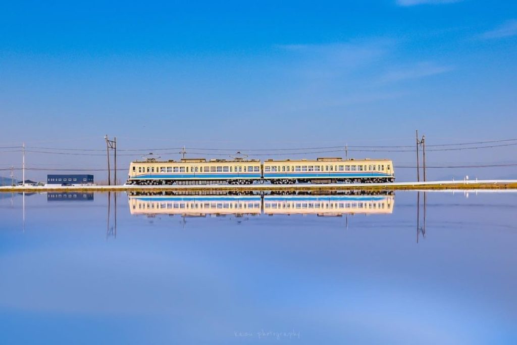 Is that just a boat, or is it a train running on water? 
Running along the easte...