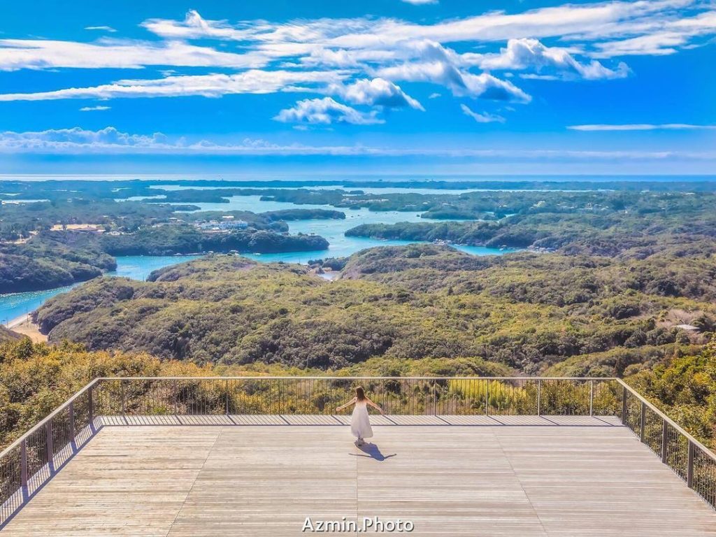 The scenery from Yokoyama Observatory Deck will take your breath away! In one sw...