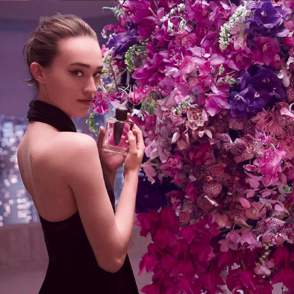 Ginza Eau de Parfum Murasaki, the new Shiseido fragrance, which embodies a power...