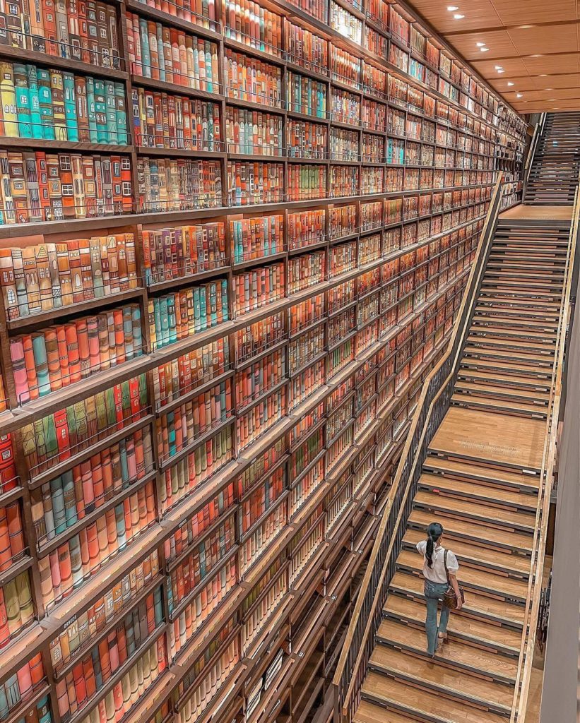 Visit Japan: Lose yourself in the impressive stacks of the Shunan City Library and strike a p… Lose yourself in the impressive stacks of the Shunan City Library and strike a p...
