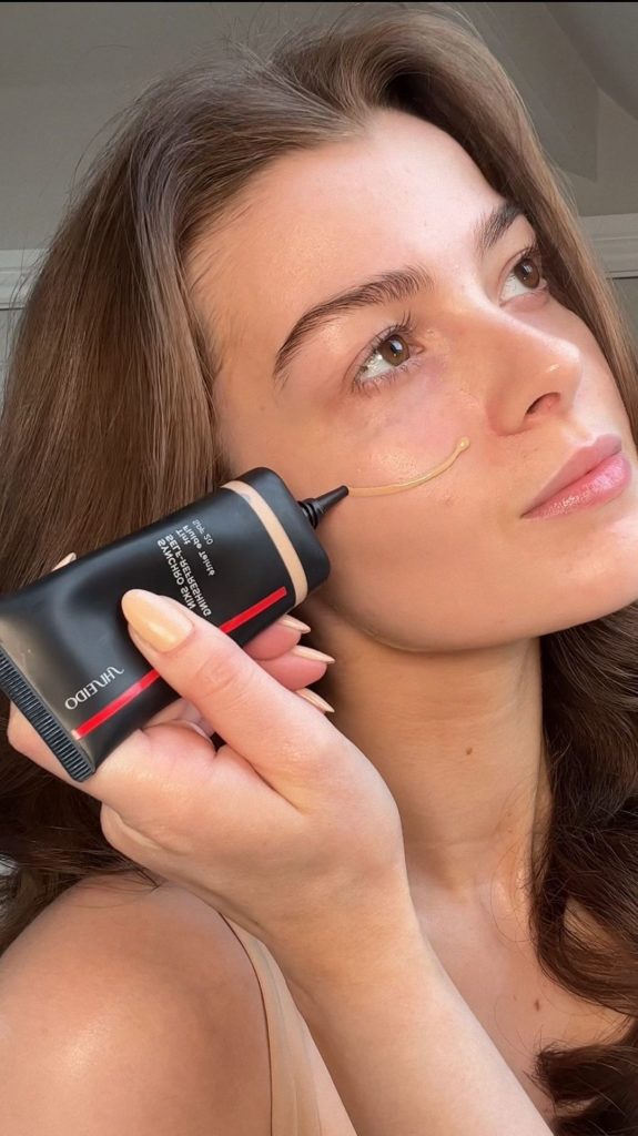 SHISEIDO: File under: effortless everyday makeup. To recreate this barely-there look inspi… File under: effortless everyday makeup. To recreate this barely-there look inspi...