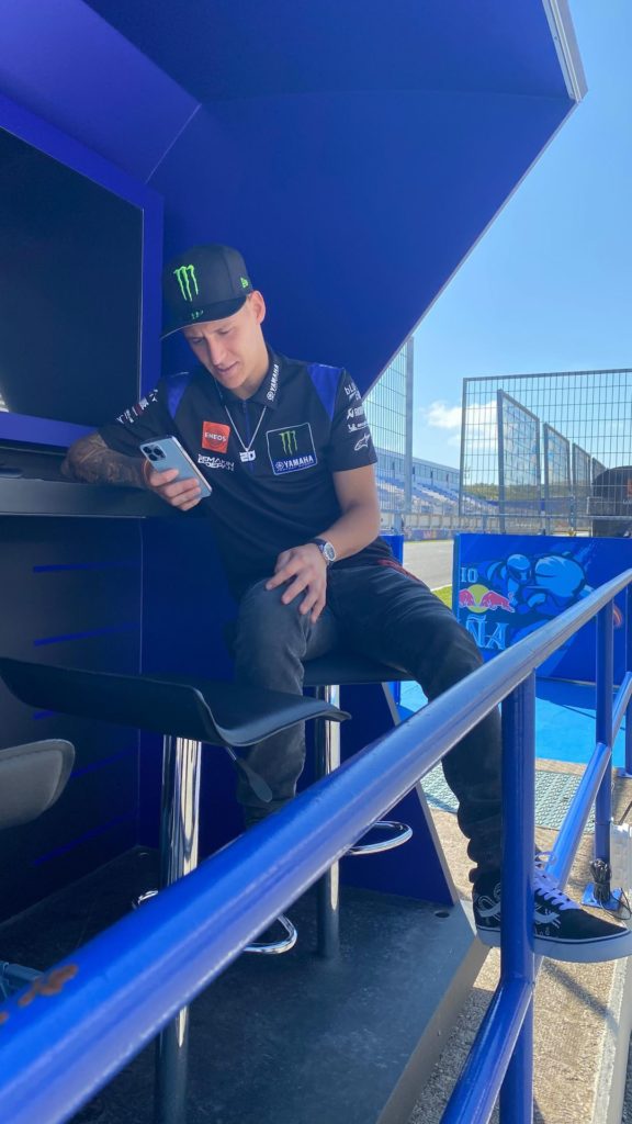 A short live with Portuguese GP winner @fabioquartararo20 in Jerez  

#MonsterYa...