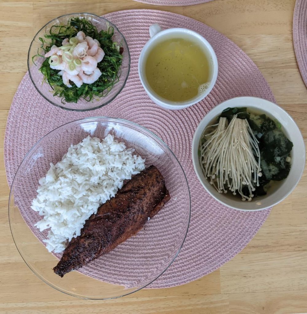 Smoked mackerel for breakfast with miso, wakame and tea