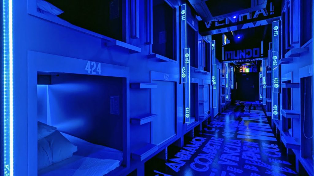 【Dive into the Cyber Space🎮】Staying in a Capsule Room at an e-spors Hotel | e-ZONe | Osaka, Japan