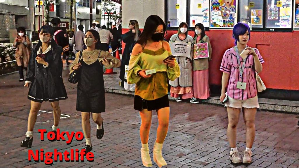 Tokyo's Dark Backstreets at Late Night Still Full of Joy, April 2022 Tokyo's Dark Backstreets at Late Night Still Full of Joy, April 2022