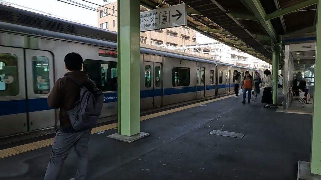 【4K高画質】小田急線柿生駅構内を散策! 【4K高画質】小田急線柿生駅構内を散策!